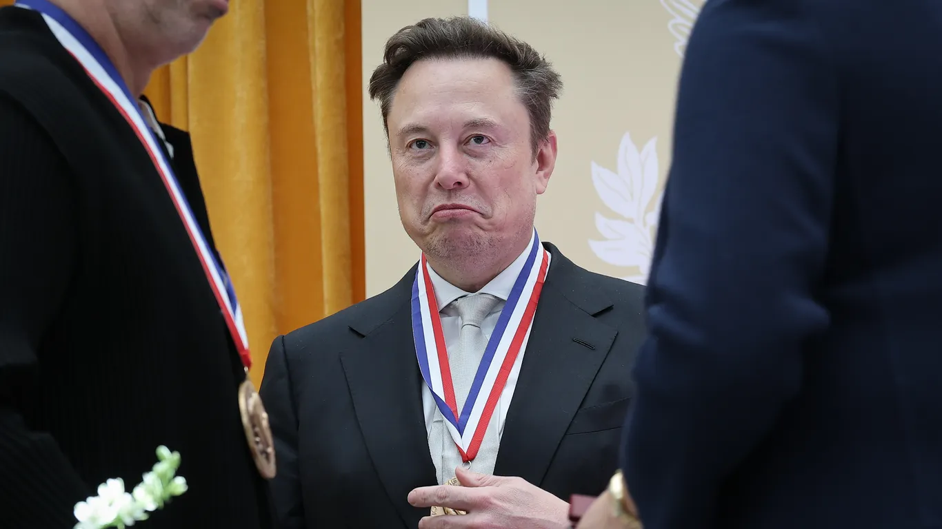 Ukraine's Starlink restrictions raise suspicions of Musk, Trump retaliation