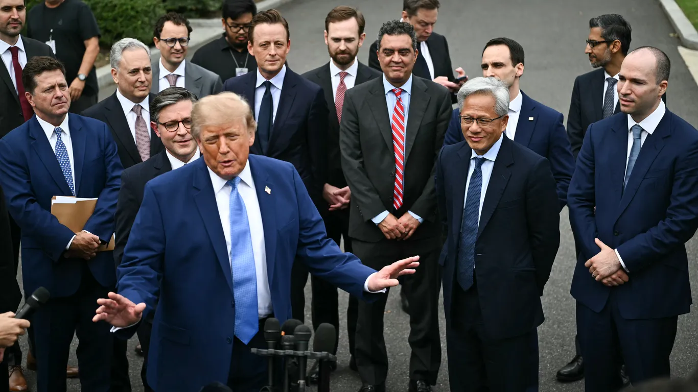 Trump, top AI leaders agree to voluntary AI standards