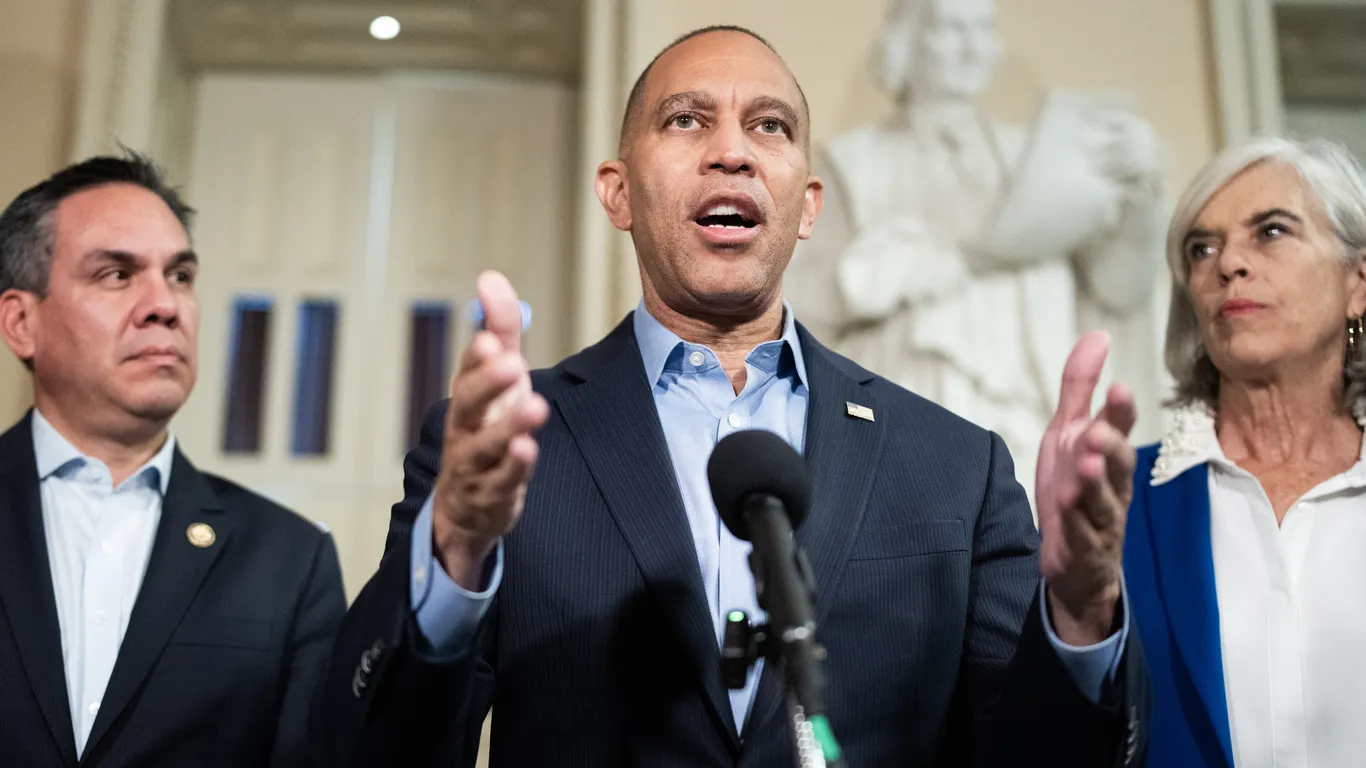 House Democrats want to win big. It could cost them.
