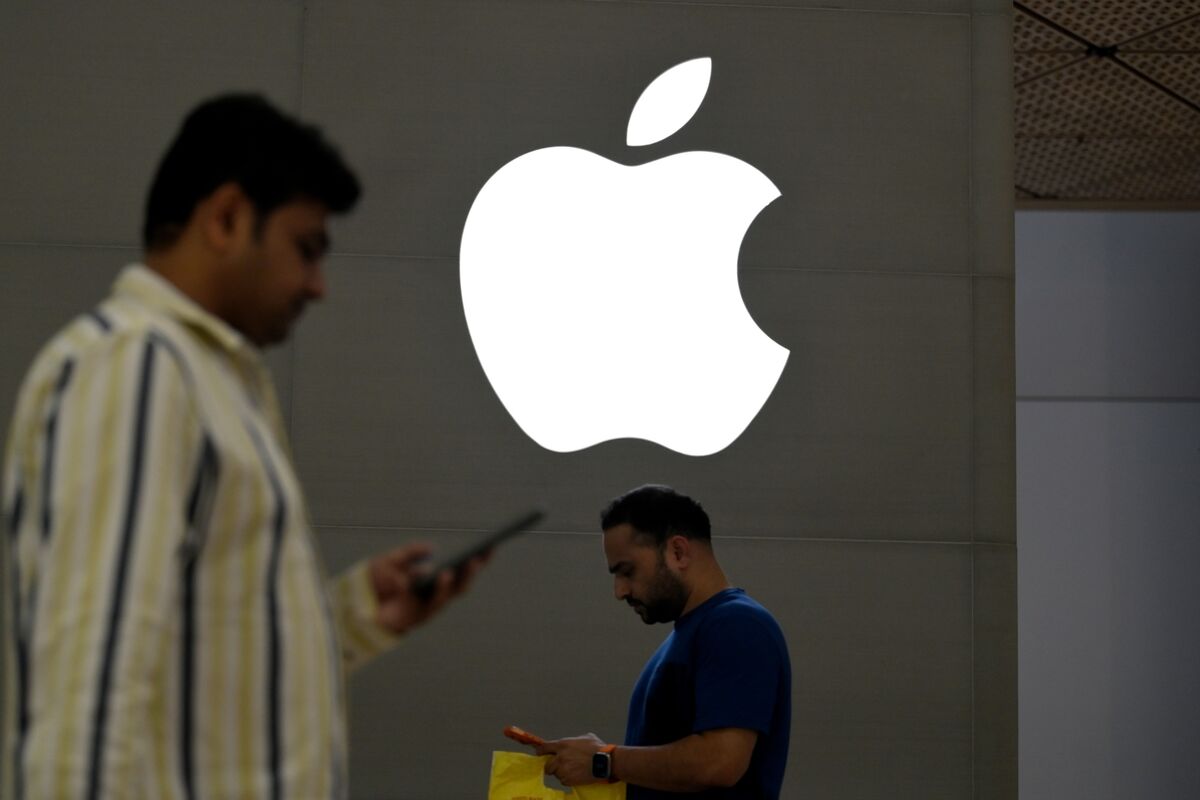 Apple Starts India Payments Service to Take On Google, Paytm