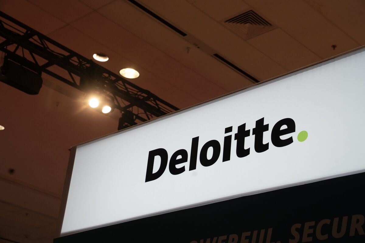 Deloitte UK Partner Pay Grows to $1.5 Million on AI Demand