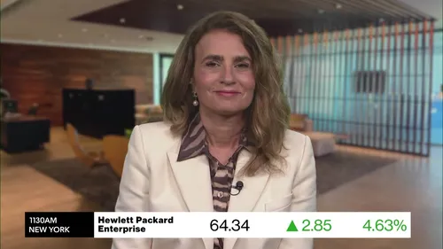 HPE Boosts Forecast on Positive Networking Outlook