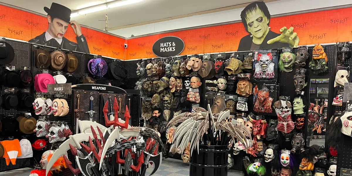 I worked at Spirit Halloween for 3 years. Here are 9 mistakes I saw customers make when shopping for costumes and decor.