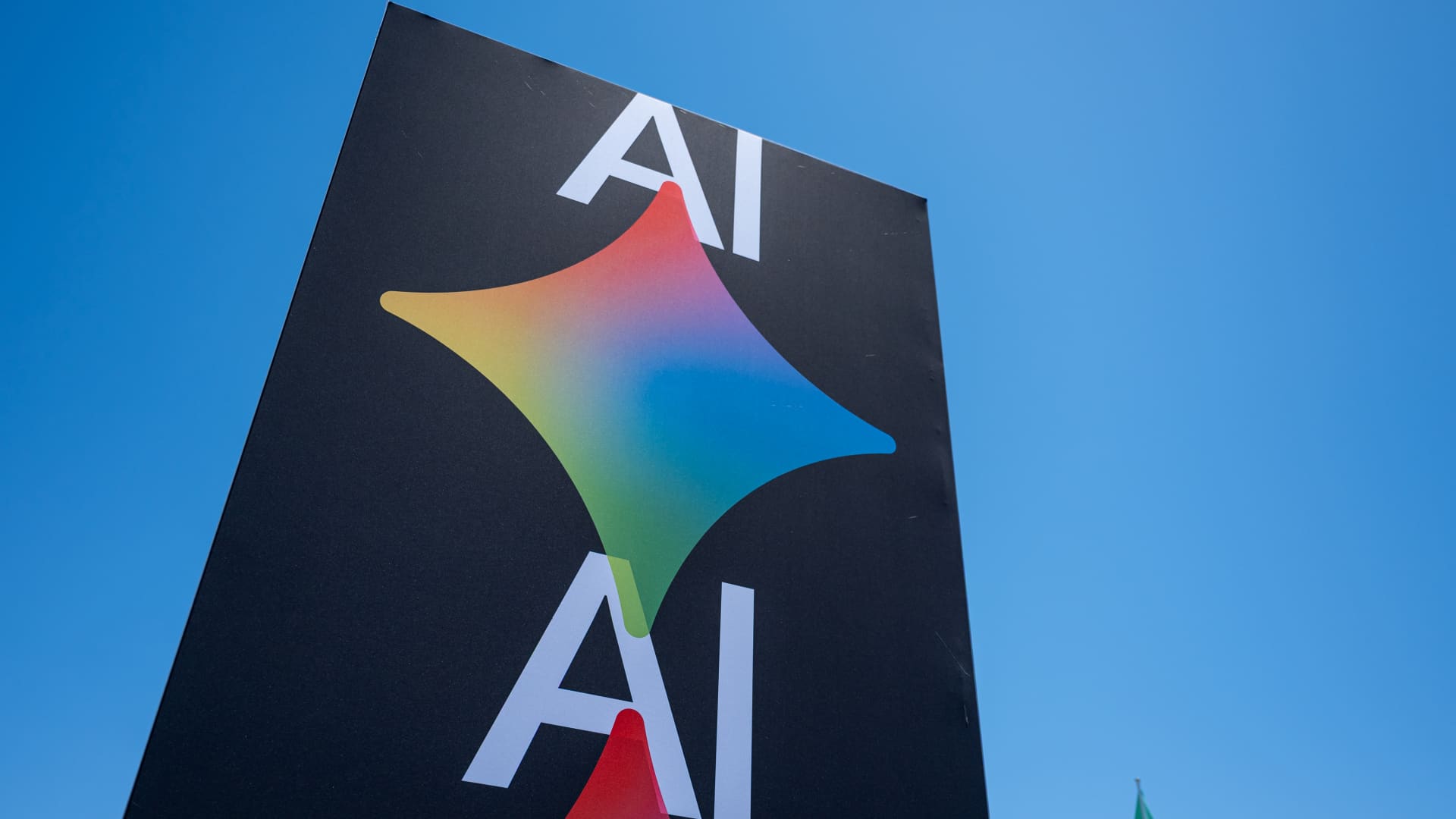 Google unveils latest AI model, but Wall Street wants a breakout personal agent