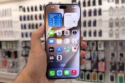 A $7 board lets an AI control an iPhone without jailbreaking it