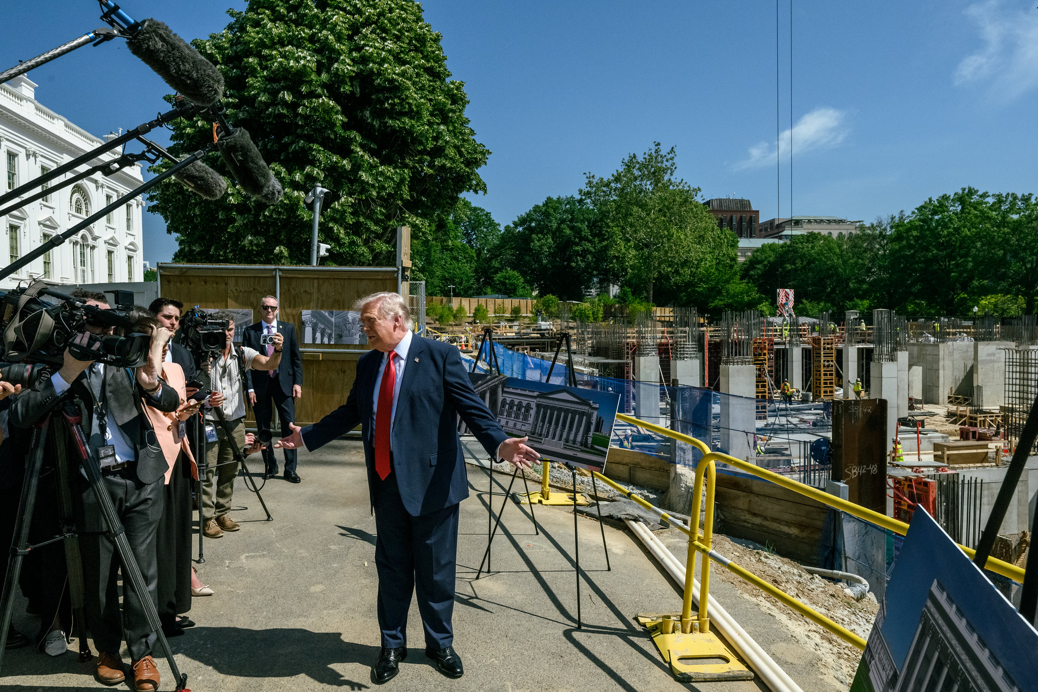 Leaked list shows what Microsoft, Amazon and other tech giants are giving for the White House ballroom