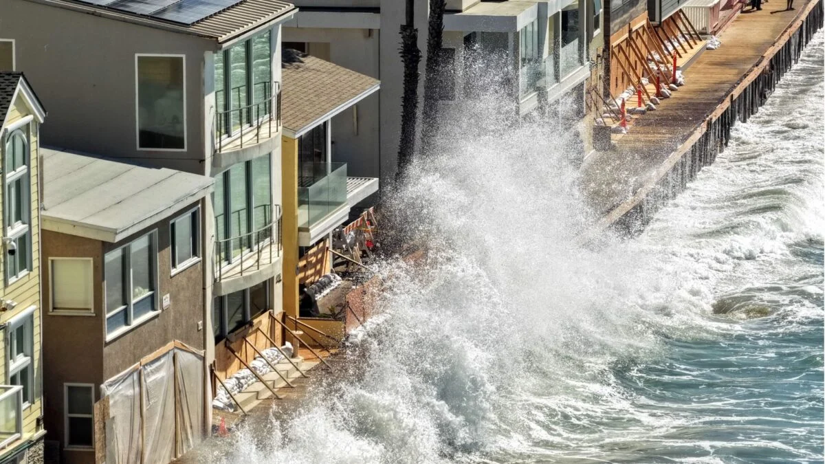 El Niño’s Dreaded ‘Kelvin Wave’ Is About to Hit California