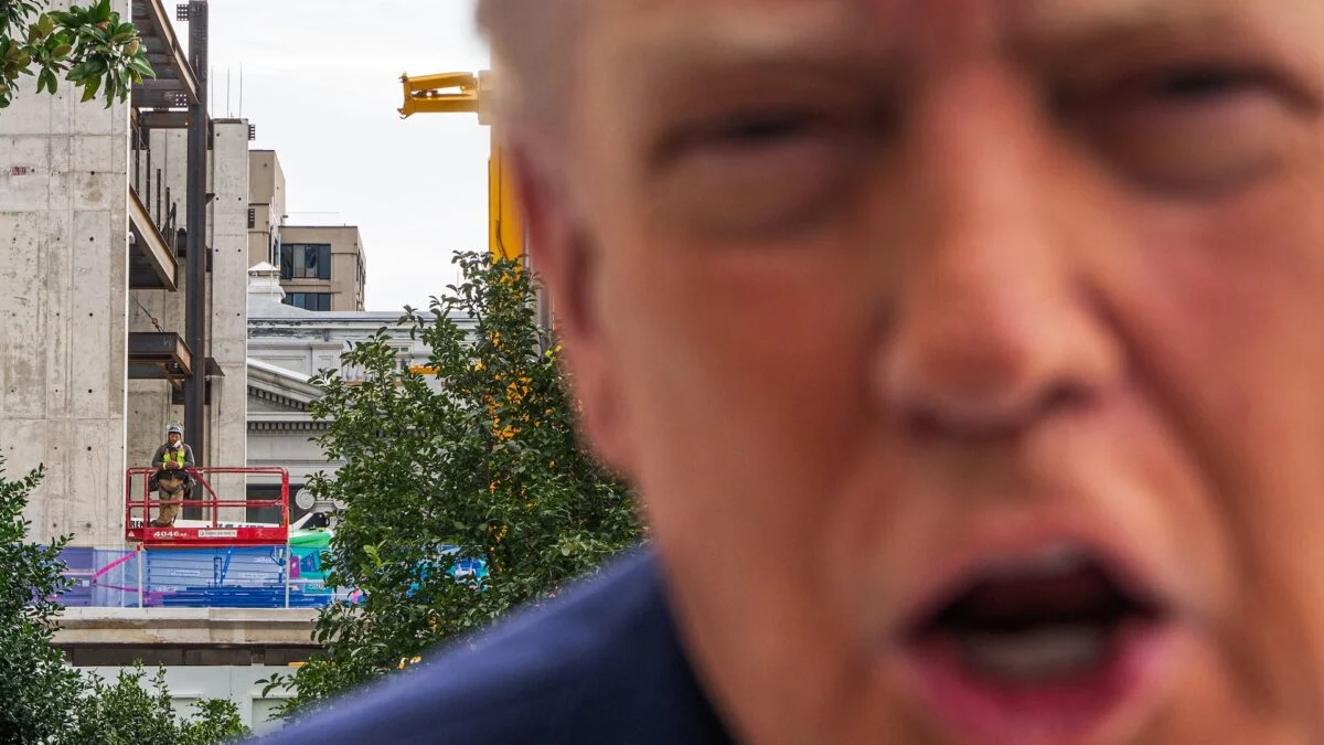 Tech Companies Have ‘Donated’ Millions to Trump’s Ballroom While the President Gave $0: Report