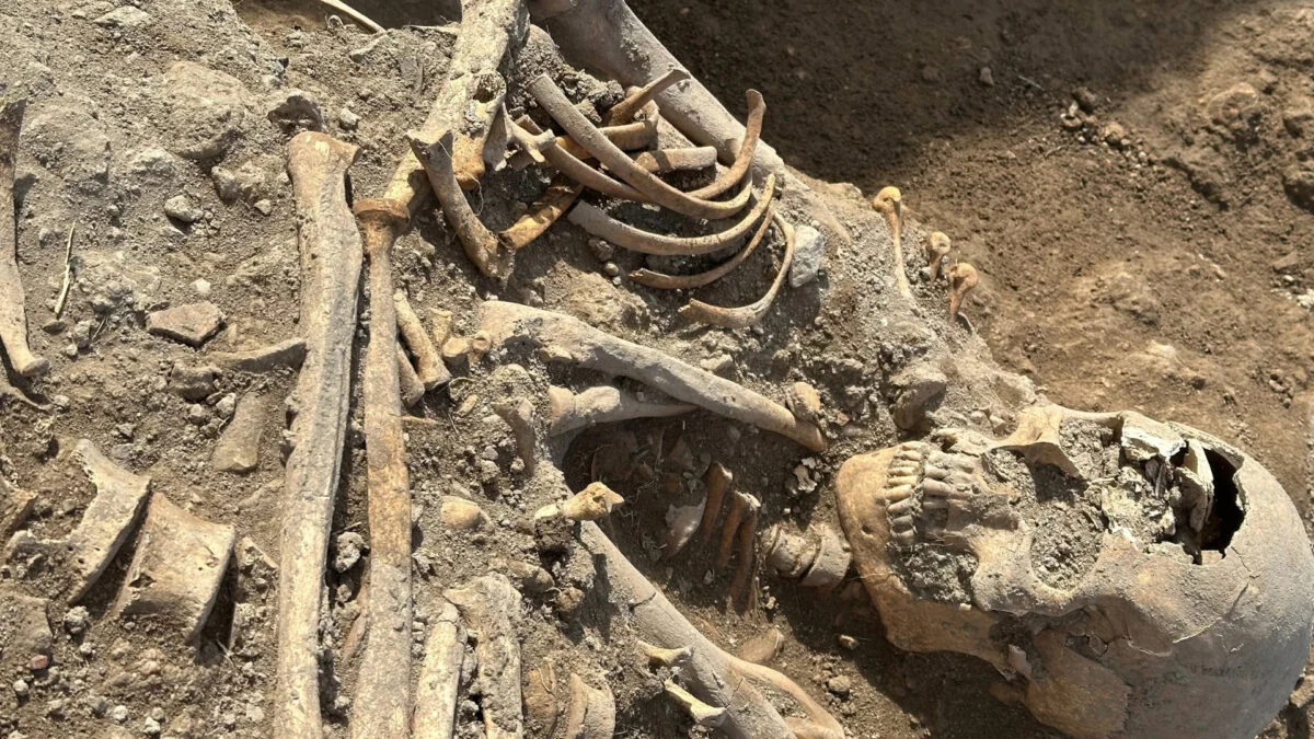 Archaeologists Unearth a Medieval Woman Buried With a Child in Her Arms