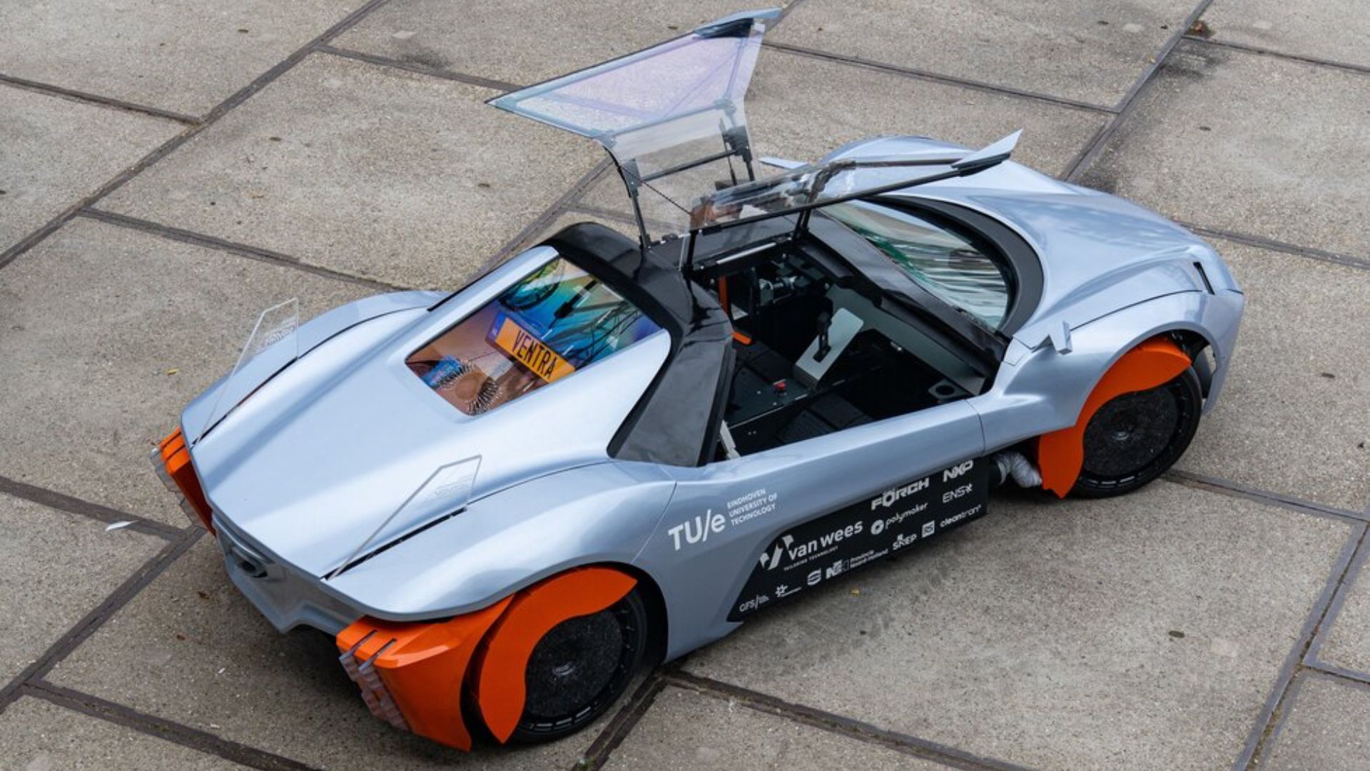 New student-built electric car concept captures pollution even while driving