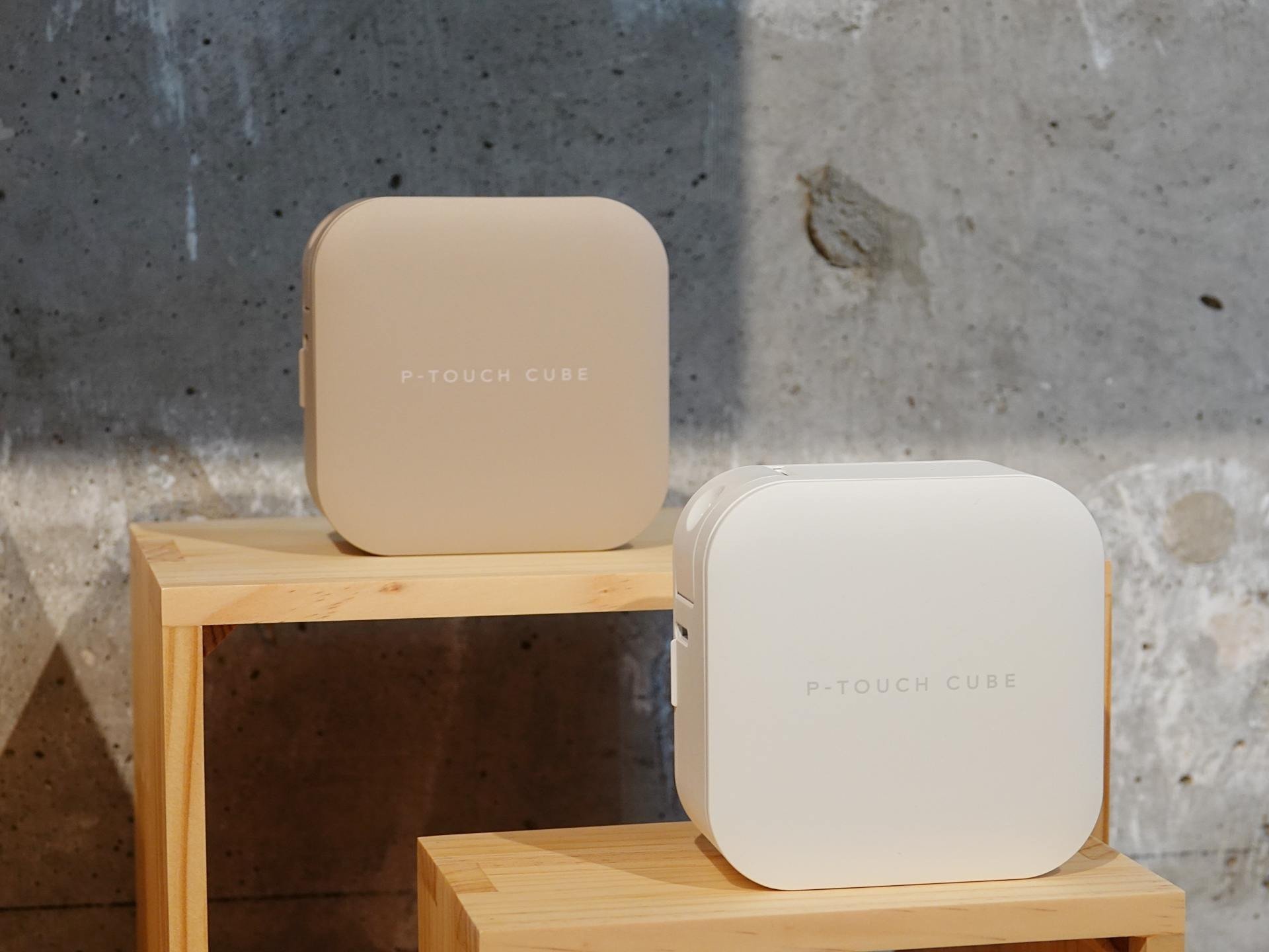 10年ぶりの新モデル! 充電式になっても価格据え置き6600円のラベルライター「P-TOUCH CUBE PT-P320BT」を見てきた