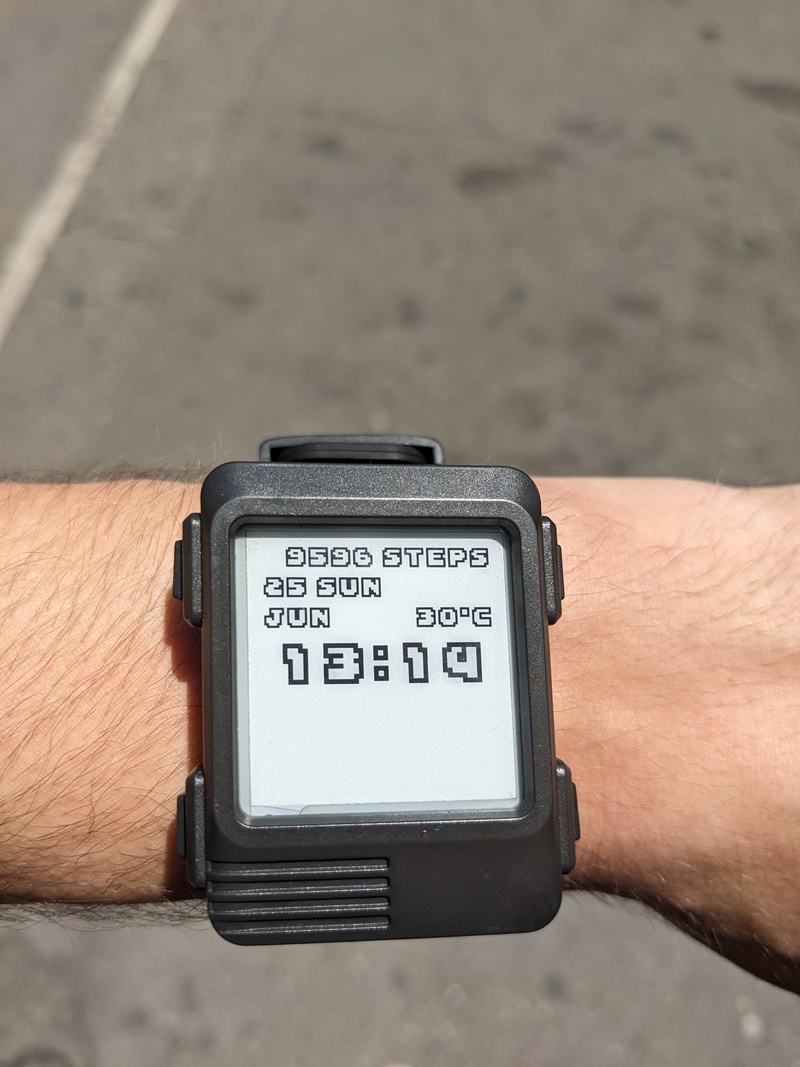 Driving the GDEH0154D67 e-paper display with Rust