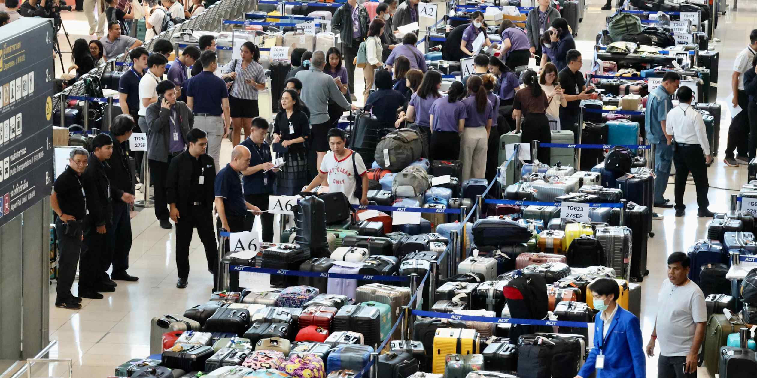 Thai Airways cuts 30% of flights in response to flooding