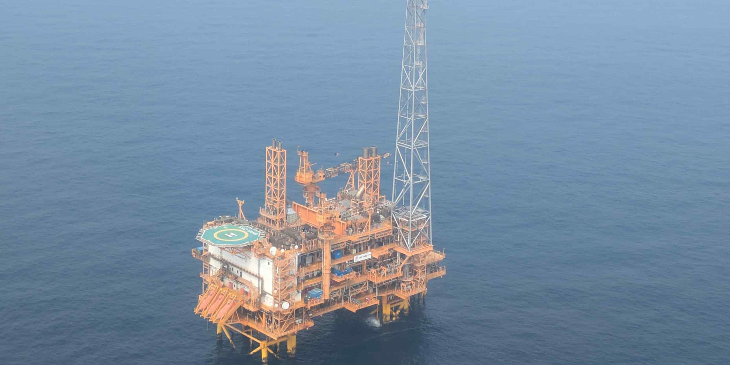 Vietnam offshore oil and gas draw Japan, US, Russia to South China Sea