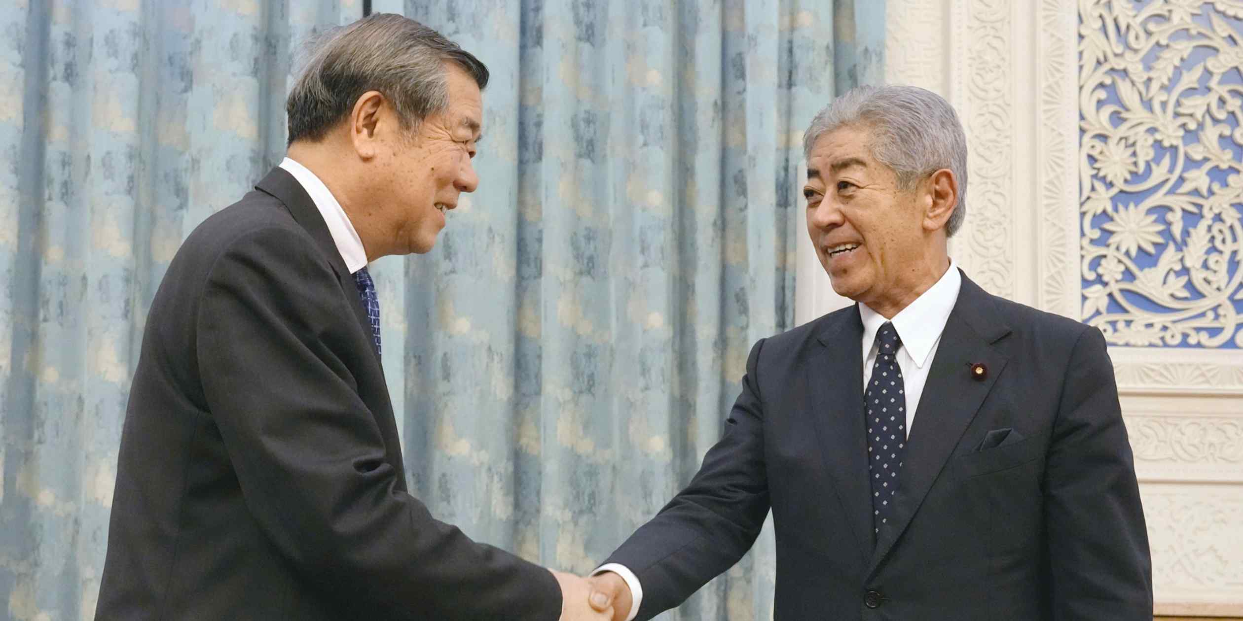China courts Japan ex-foreign minister in pressure play against Takaichi