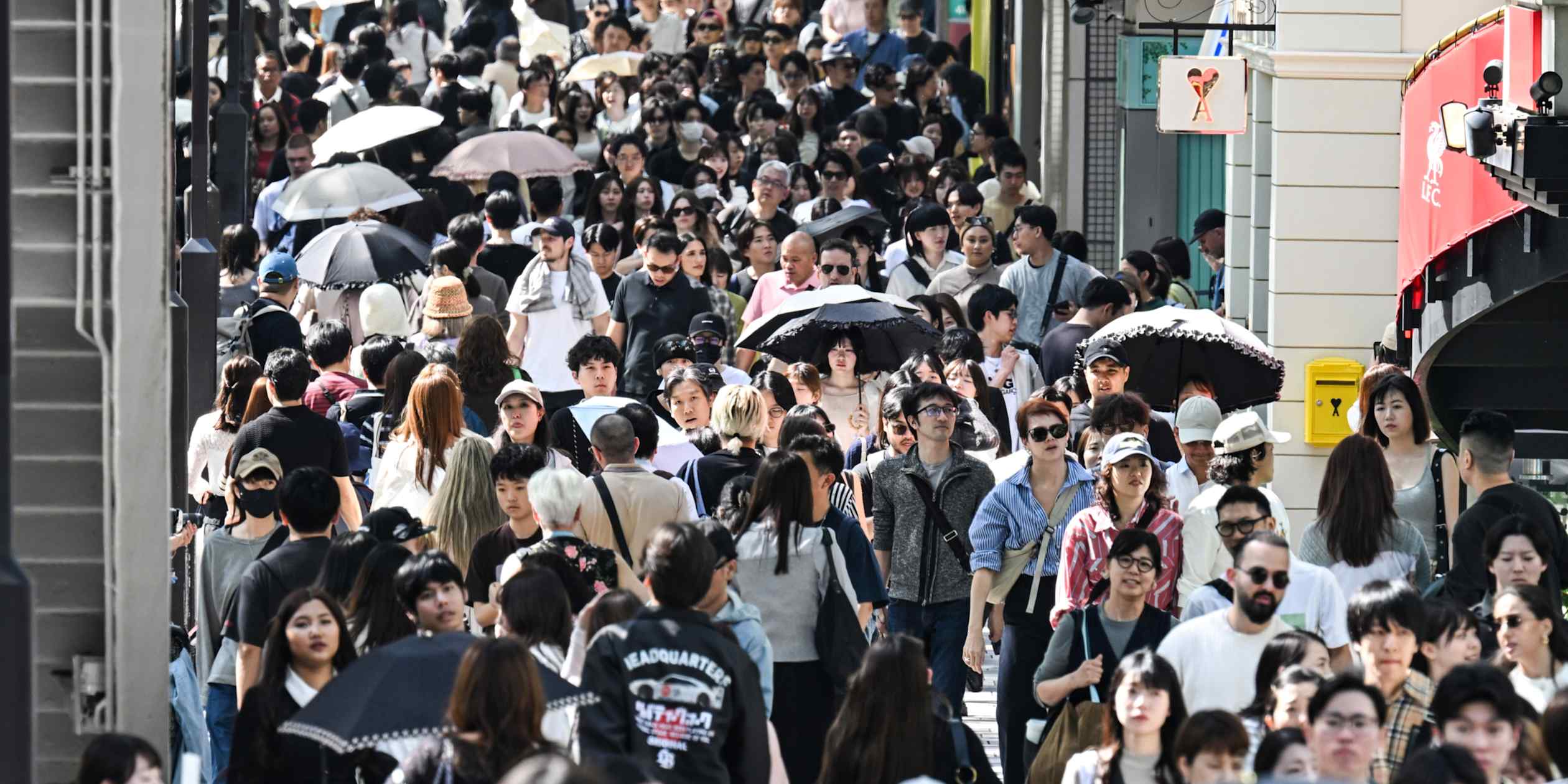 Asian brands tighten grip on Tokyo's high-end shopping districts