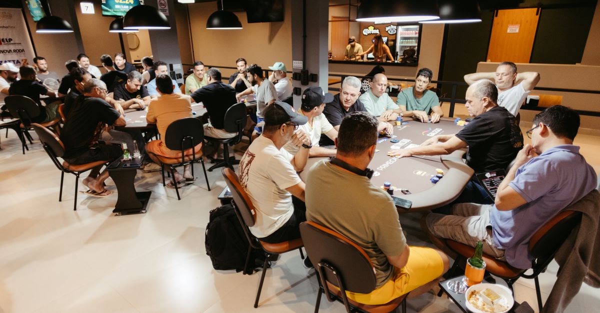 Gamification in E-commerce: What Online Retailers Can Learn from High-Stakes Engagement