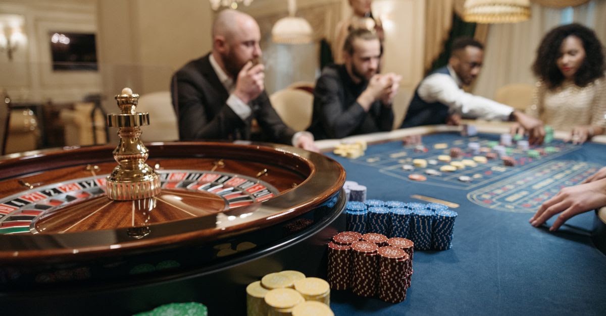High Stakes SEO: What Online Merchants Can Learn from Casino Conversion Psychology