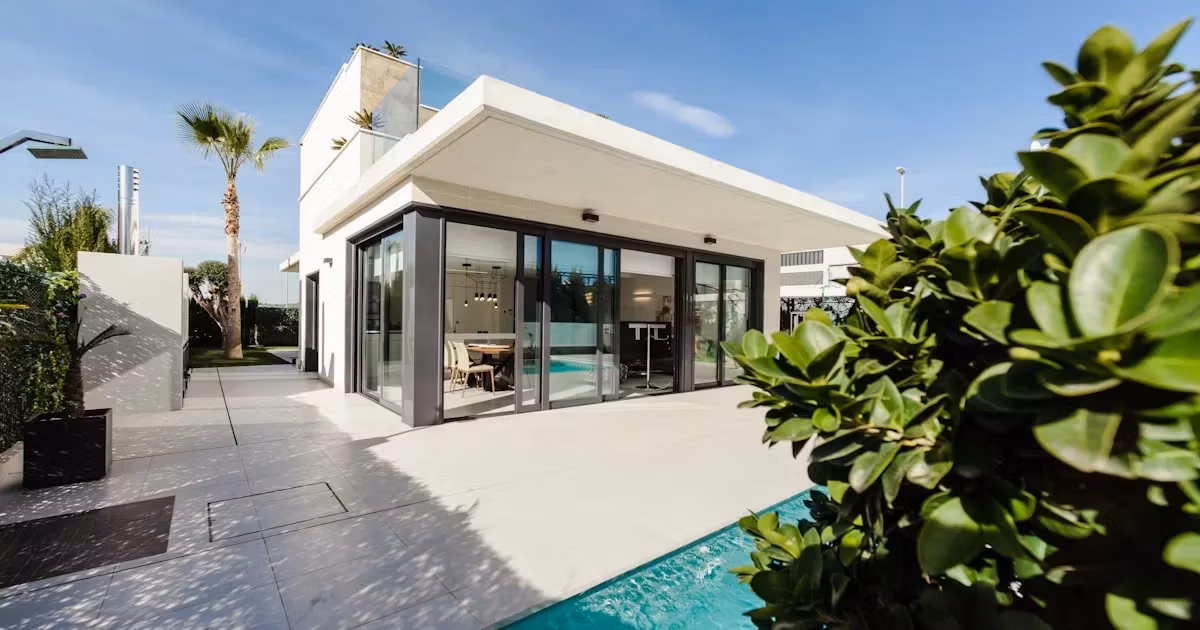 Holdover Seller: The 3 Doors That Decide If You Evict or Eject