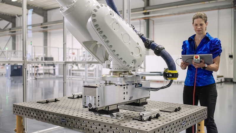 ABB launches E-Device to let users control robots from their own tablets and PCs