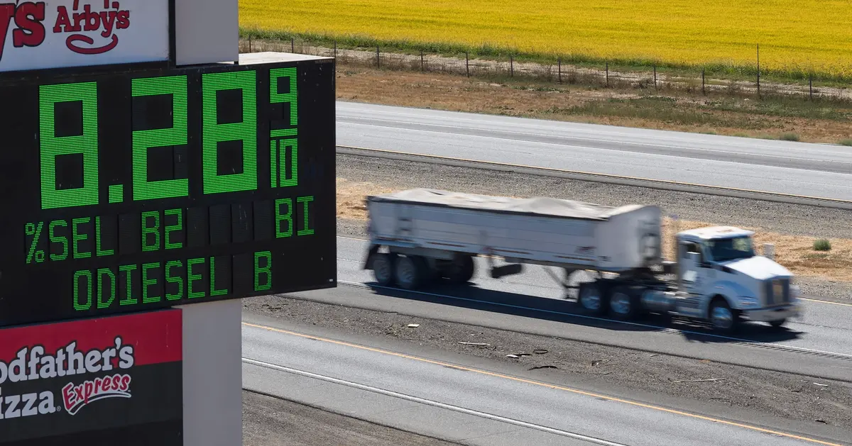 Trump to sign executive order in effort to contain diesel prices