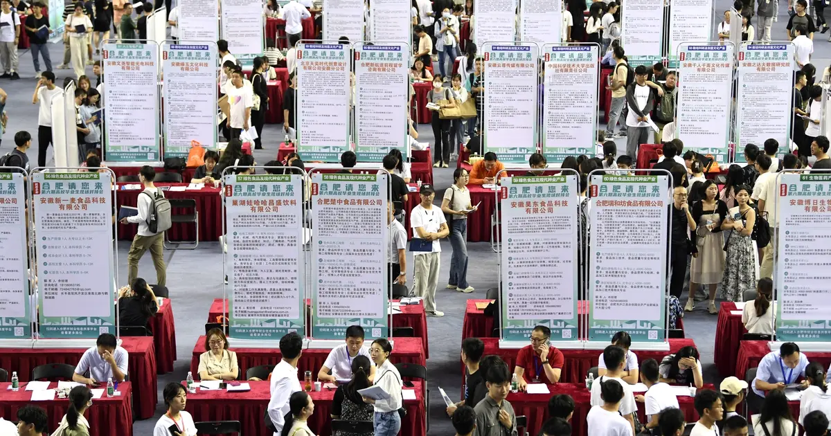 Asian giants face looming graduate job crisis