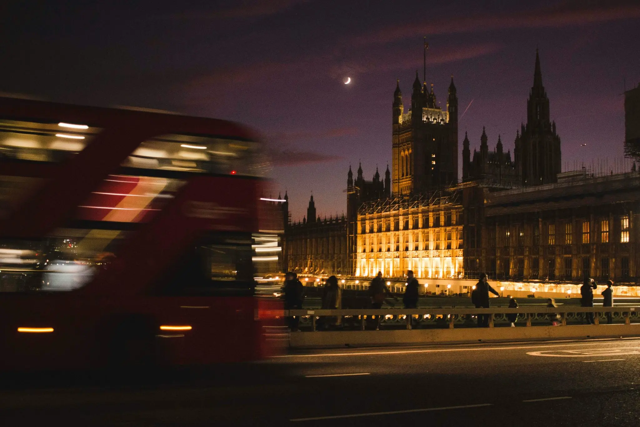 VCs push for US-style rules to cut cost of launching UK funds