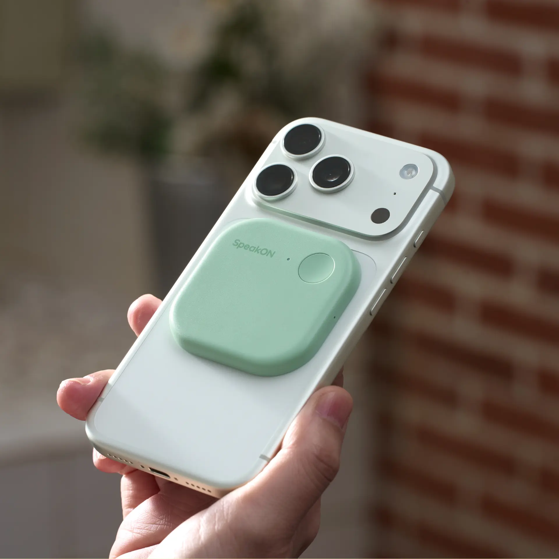 SpeakON vs Apple Dictation