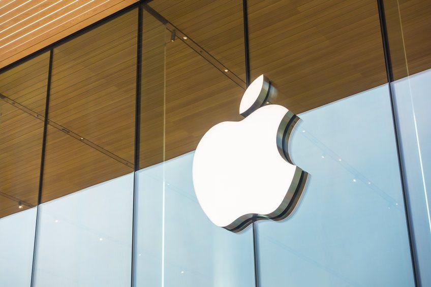 Apple shifts M&A chief to services, names new deal lead
