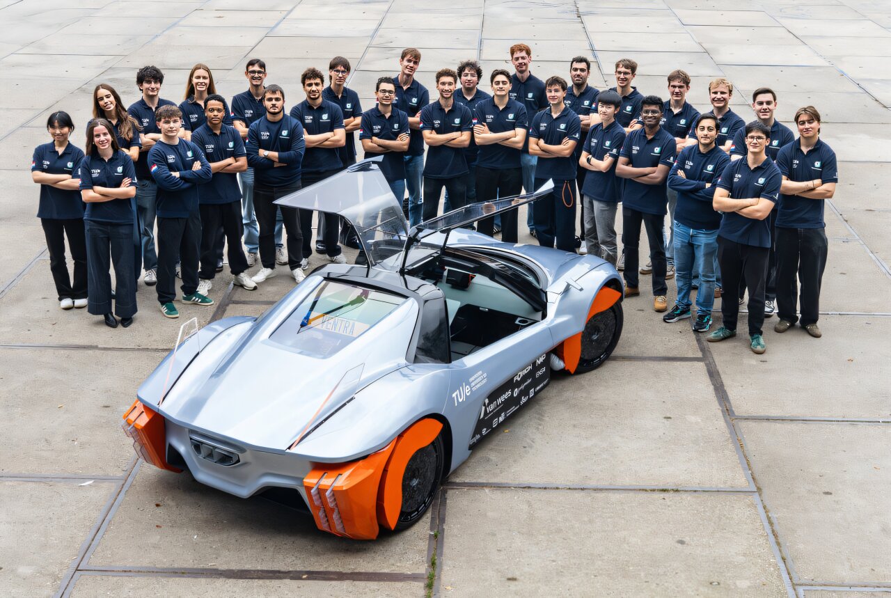 Students develop electric car that captures particulate matter while driving