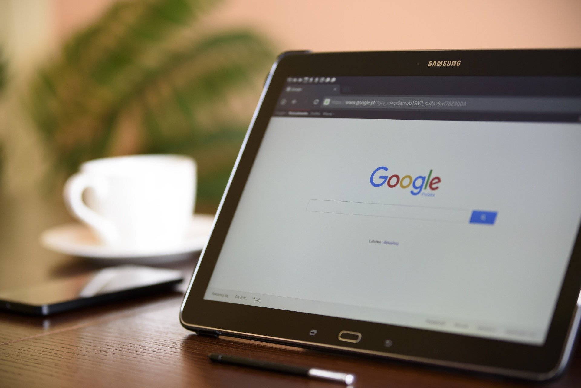 Google boosts news and link visibility in AI Mode