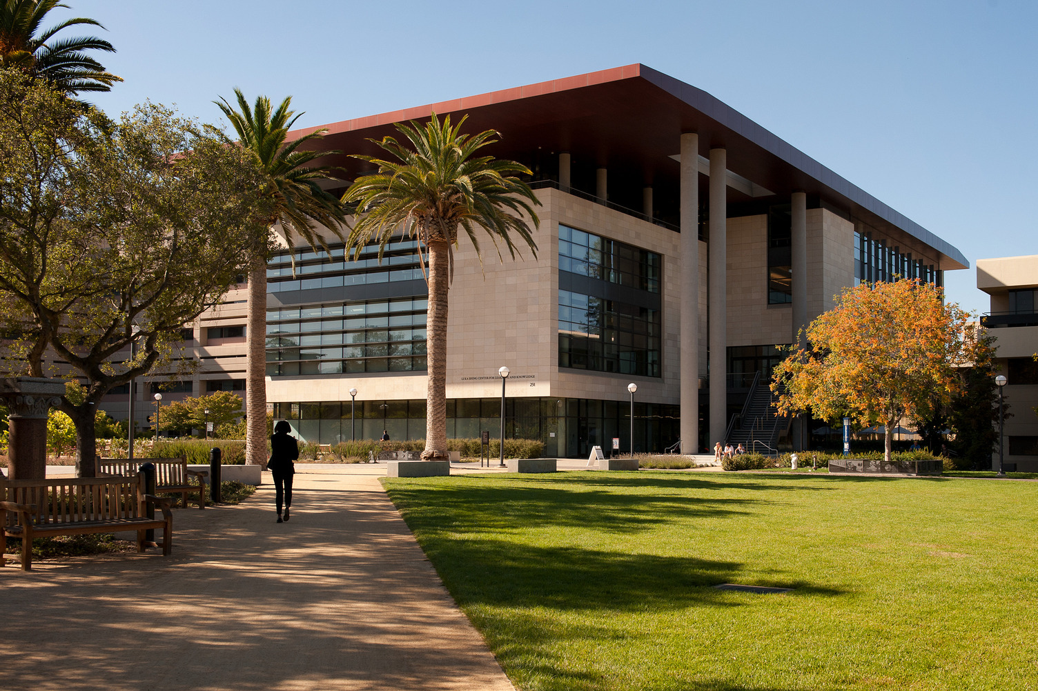 Two Stanford Medicine teams awarded ARPA-H funding for AI projects