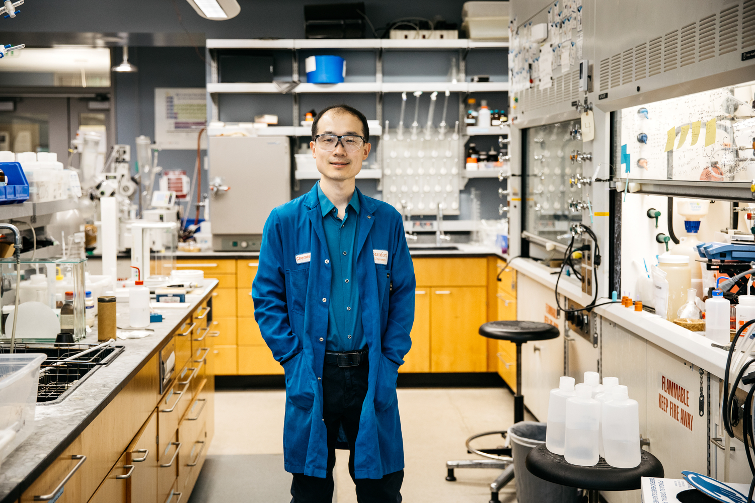 Stanford chemist Song Lin receives MacArthur Fellowship