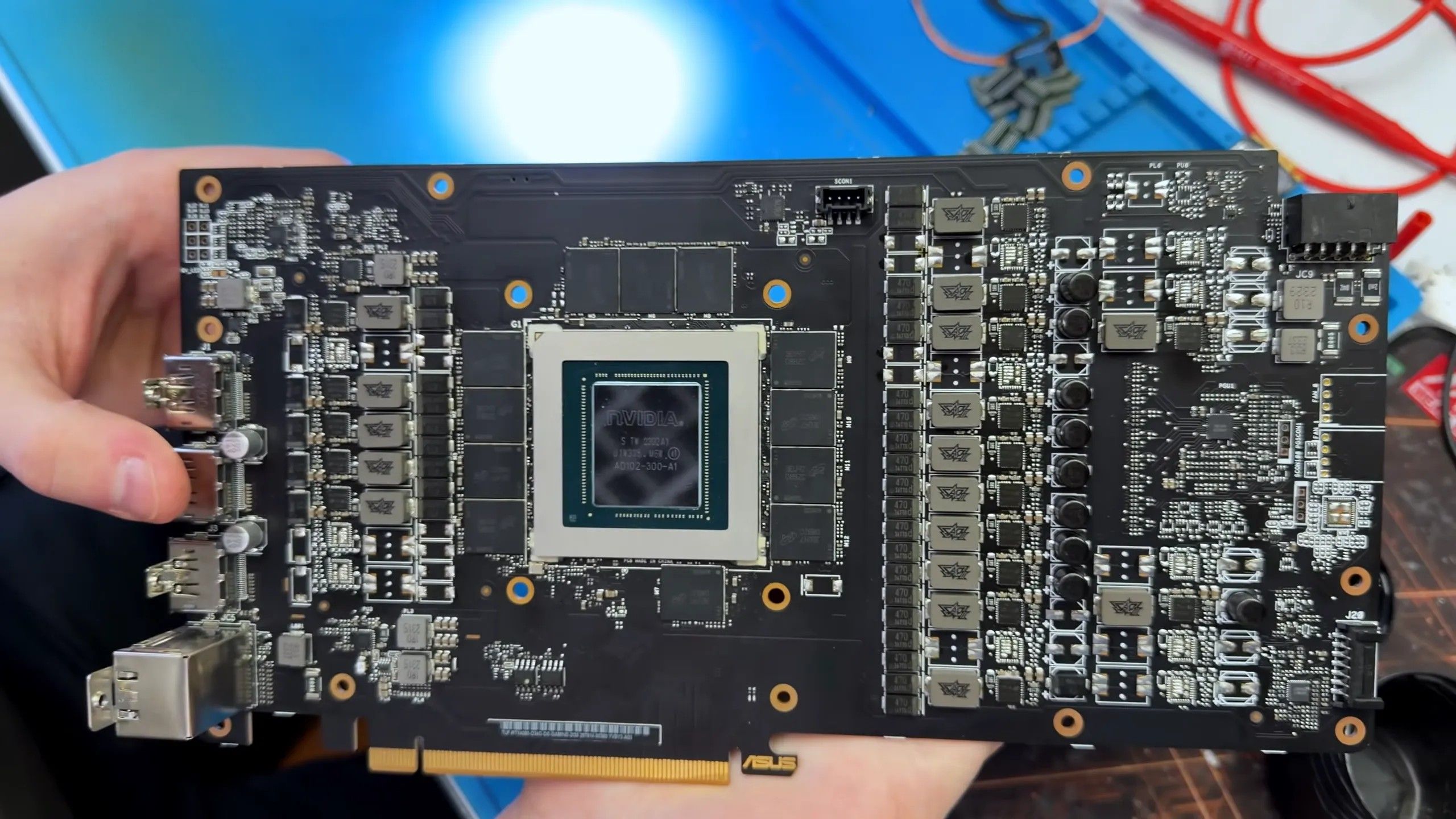Buyer pays $350 for broken RTX 4090 project only to find realistic fake GPU die and swapped memory