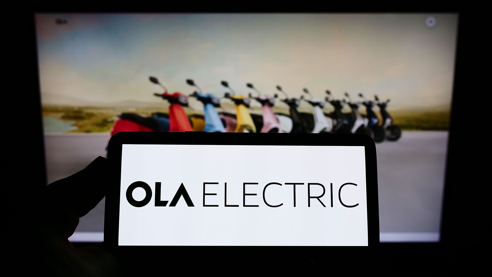 Ola Electric plans Rs 1,000 Cr rights issue, appoints new compliance officer