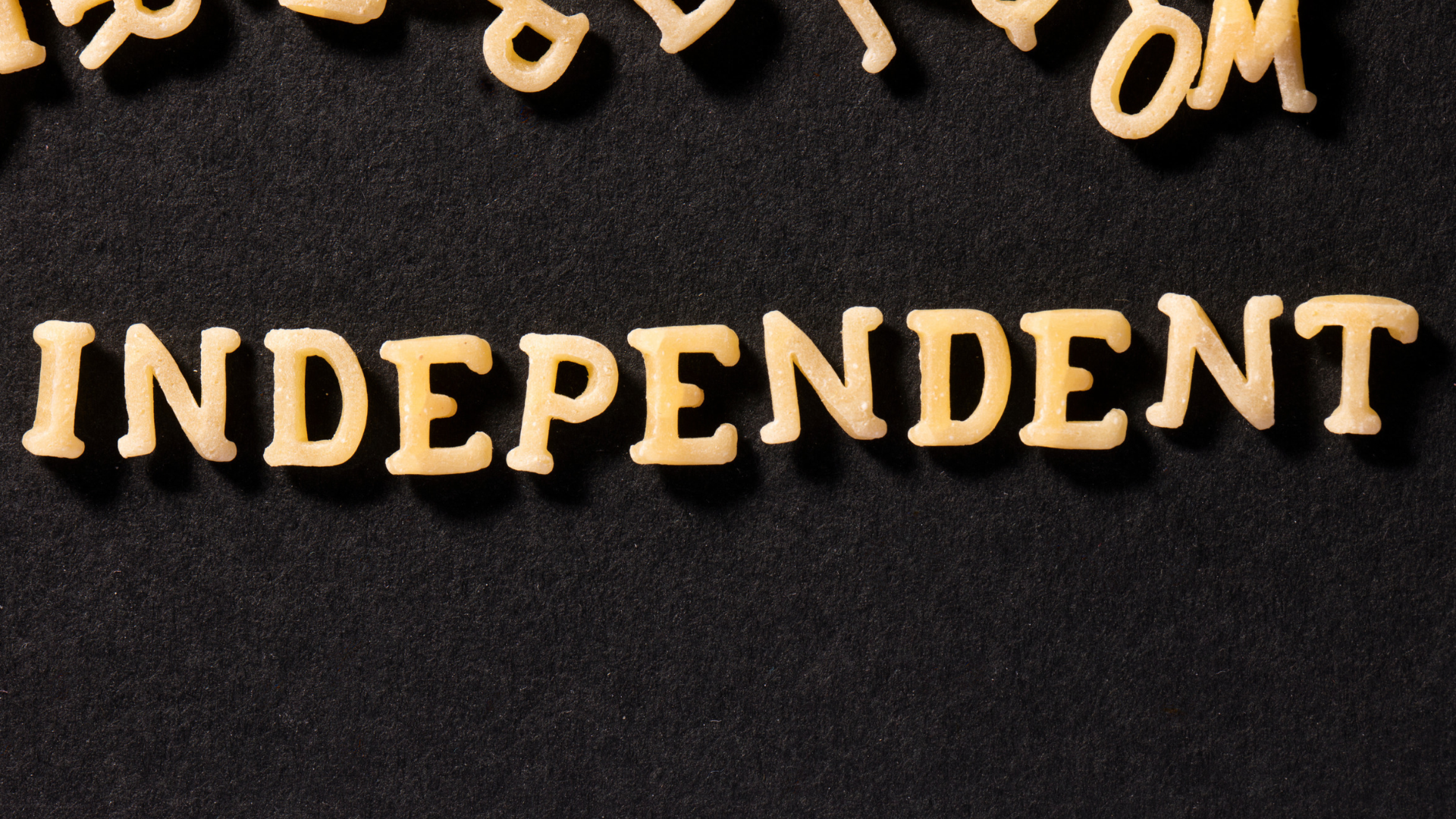 5 Must-read books that teach you how to think independently