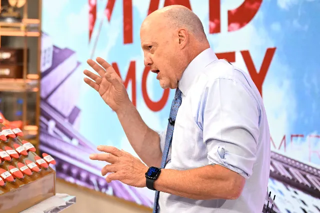 Cramer Urges Investors to Stay In as S&P 500 Jumps 118% in 4 Years