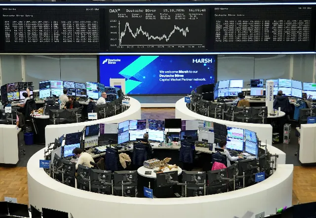 Eutelsat Jumps 19% as Starshield Curbs Ukraine Access and Lifts Alternative Bet