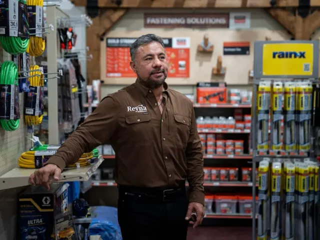 South Texas ICE Arrests Top 9,000, Squeezing Labor and Threatening GOP Midterm Gains