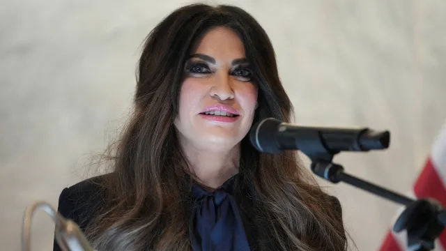 Trump Weighs Firing Guilfoyle Over $100,000 Access Allegations