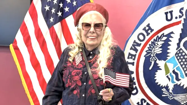 Joni Mitchell Becomes U.S. Citizen at 82 After 62 Years in America