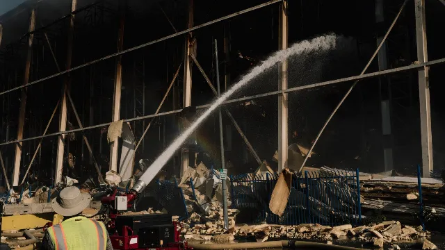 Los Angeles Investigators Search Fire Site After 88 Million Pounds of Food Rotted Nearby