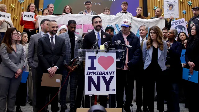 Judge Dismisses Trump Suit Against NYC Sanctuary Laws, Citing 10th Amendment Limits
