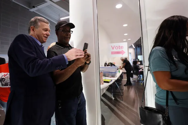 Nine Senate Races Hold 53-47 Majority in Balance as Parties Split 47 Safe Seats
